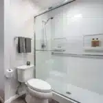Shower with lift bar